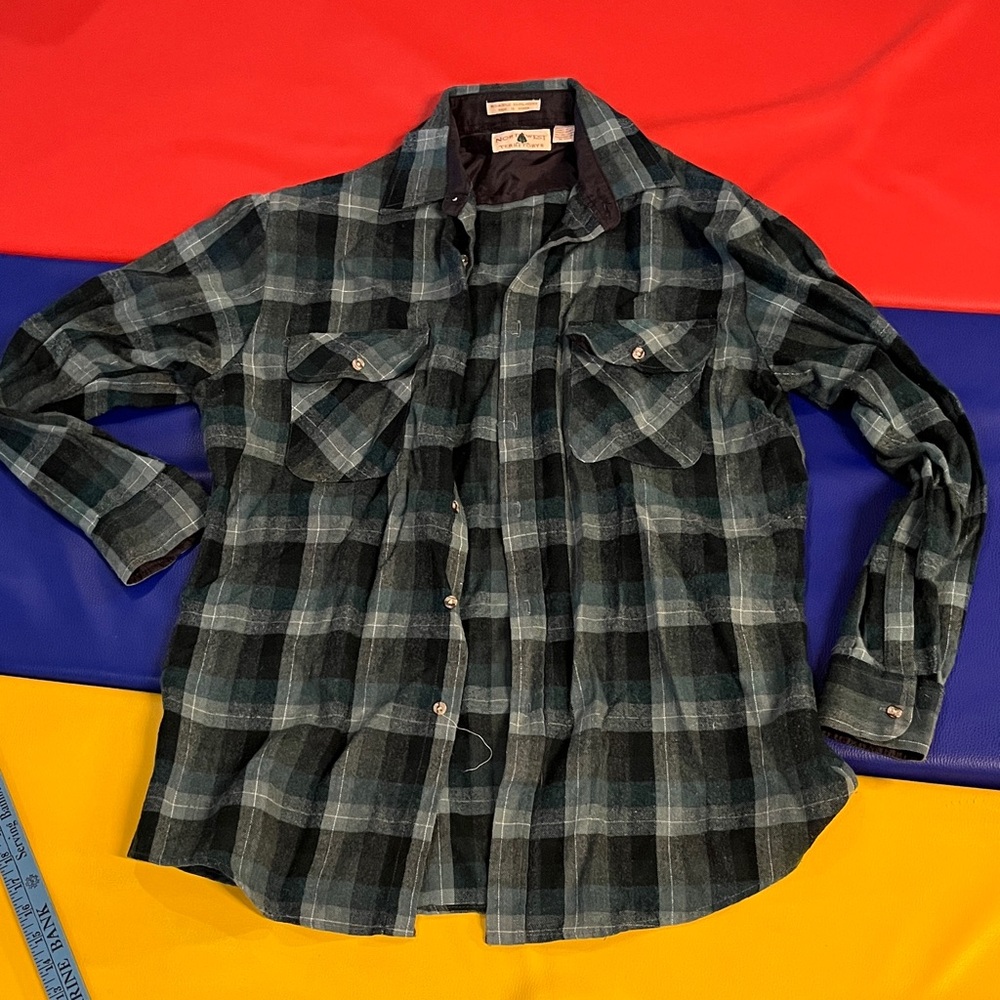 Plaid Button-Up Shirt old fashioned might be vintage men’s large tall